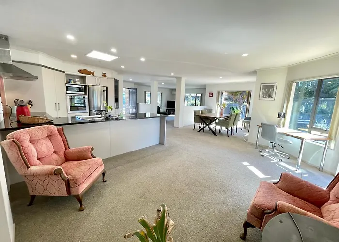 Abeam Of Reserve Living * Rotorua